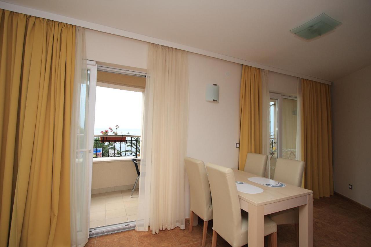 Aparthotel Natalia Podgora Luaran gambar