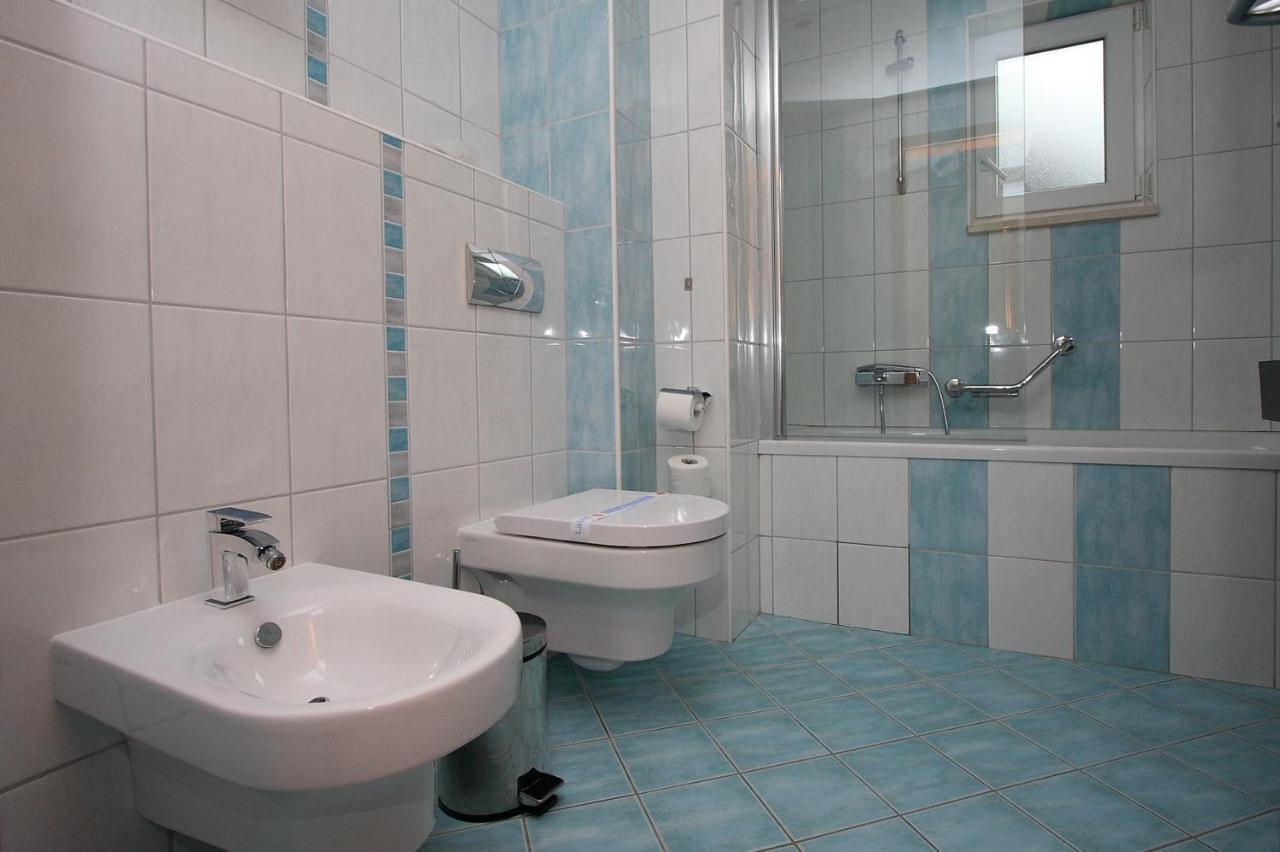 Aparthotel Natalia Podgora Luaran gambar